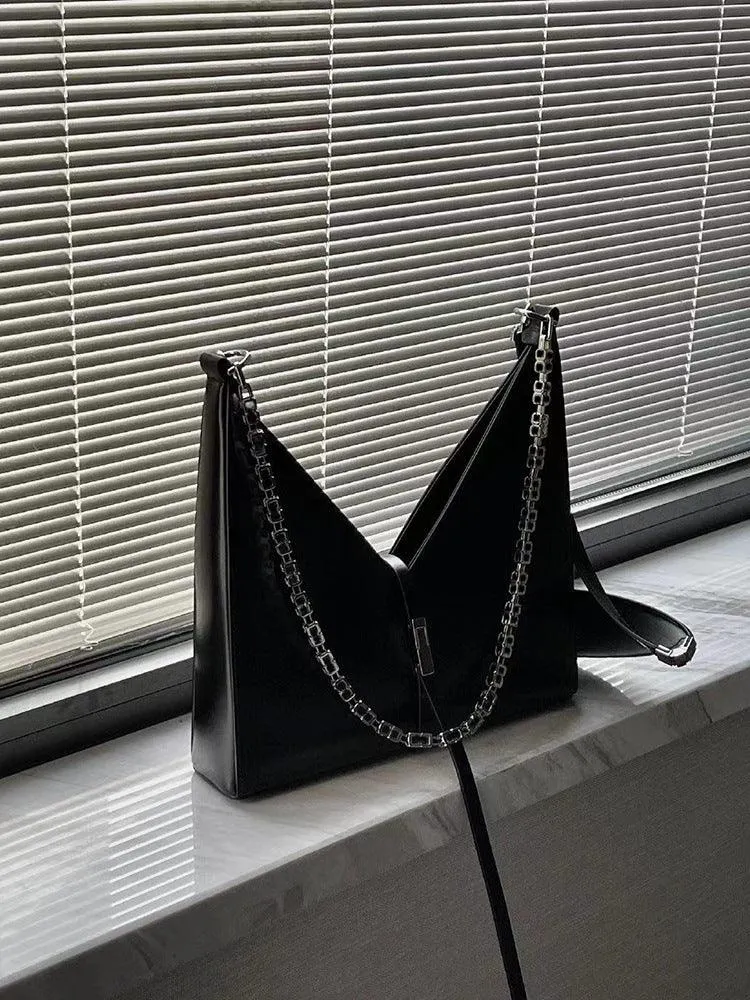 Fashion Chain Dark Heavy Industry V-shaped Bag