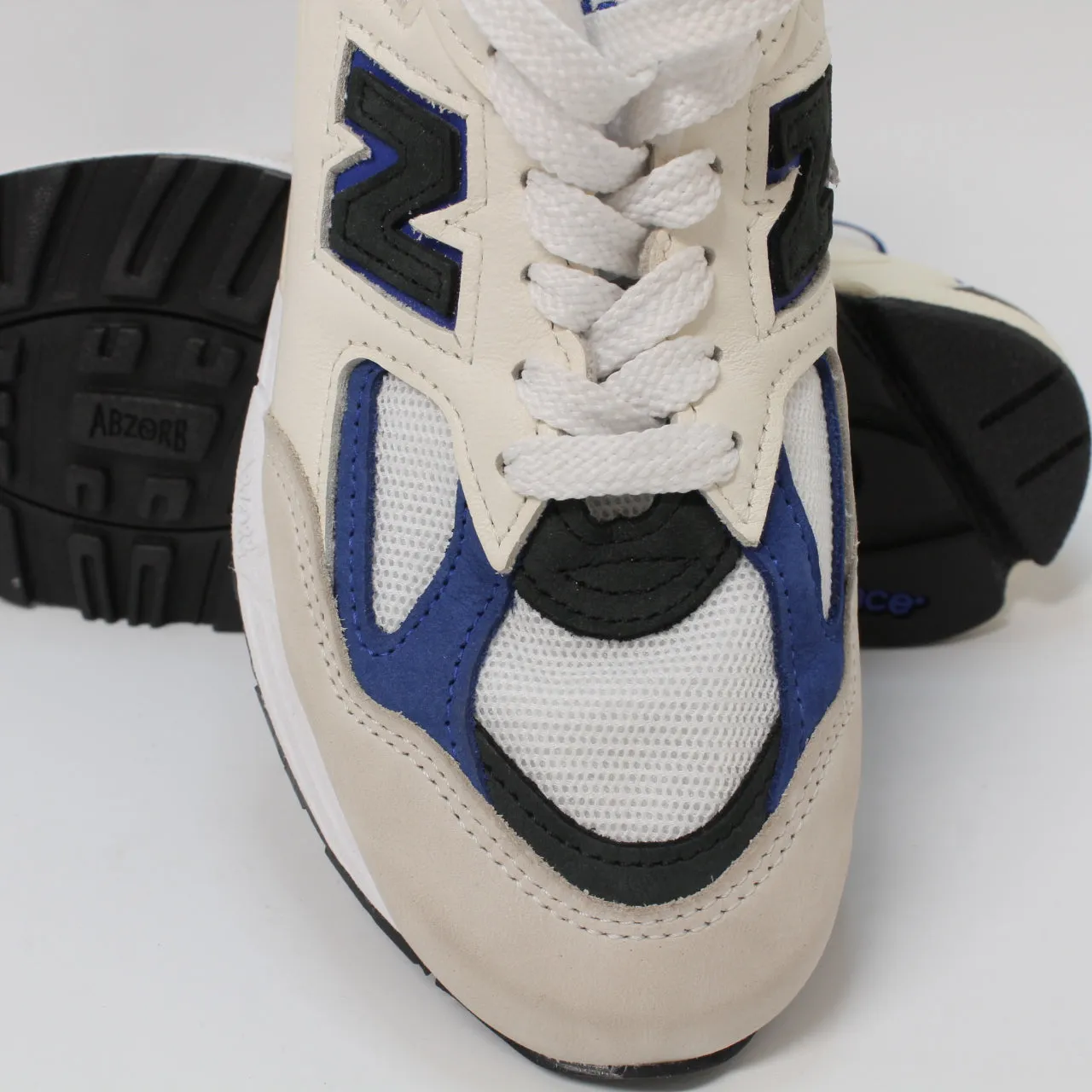 Mens New Balance 990V2 White Uk Size 6