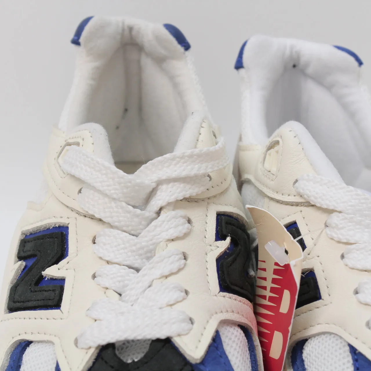 Mens New Balance 990V2 White Uk Size 6
