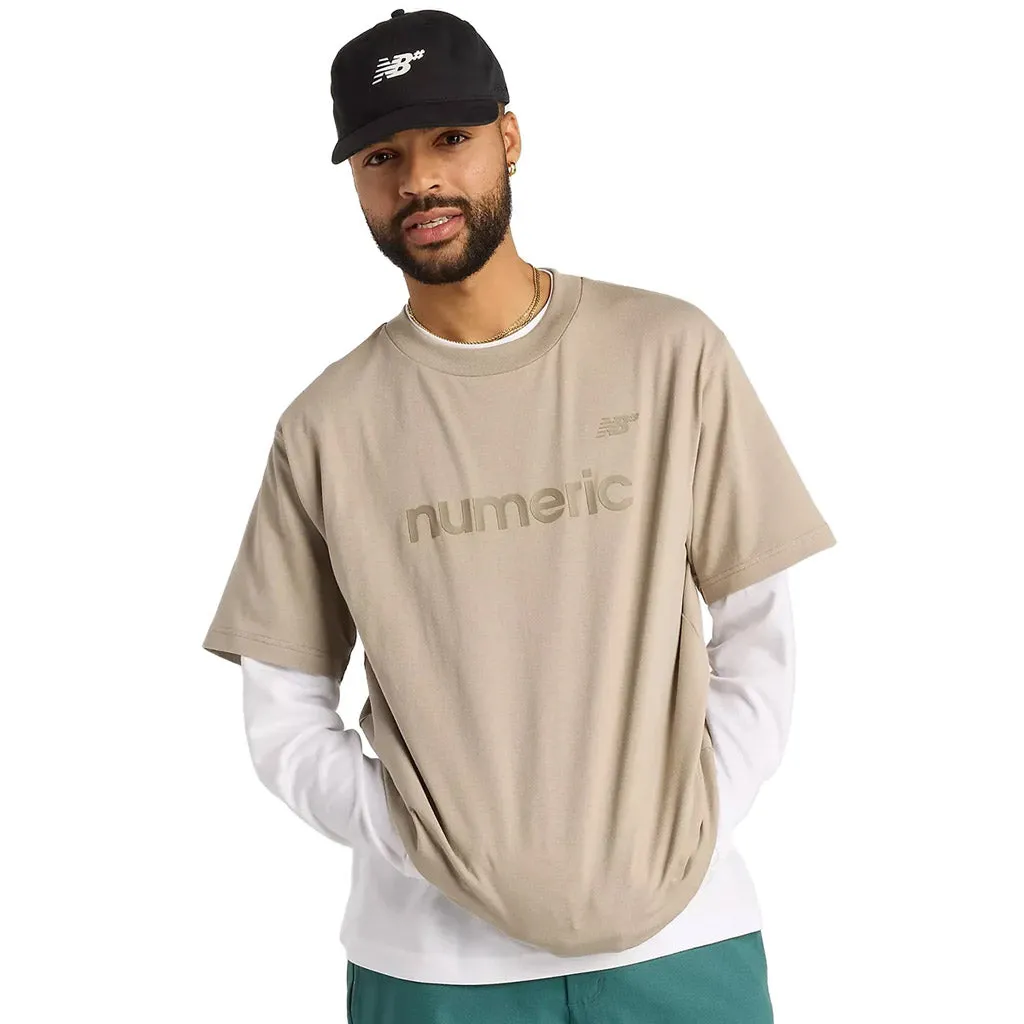 NEW BALANCE NUMERIC COTTON TEE - ARID STONE