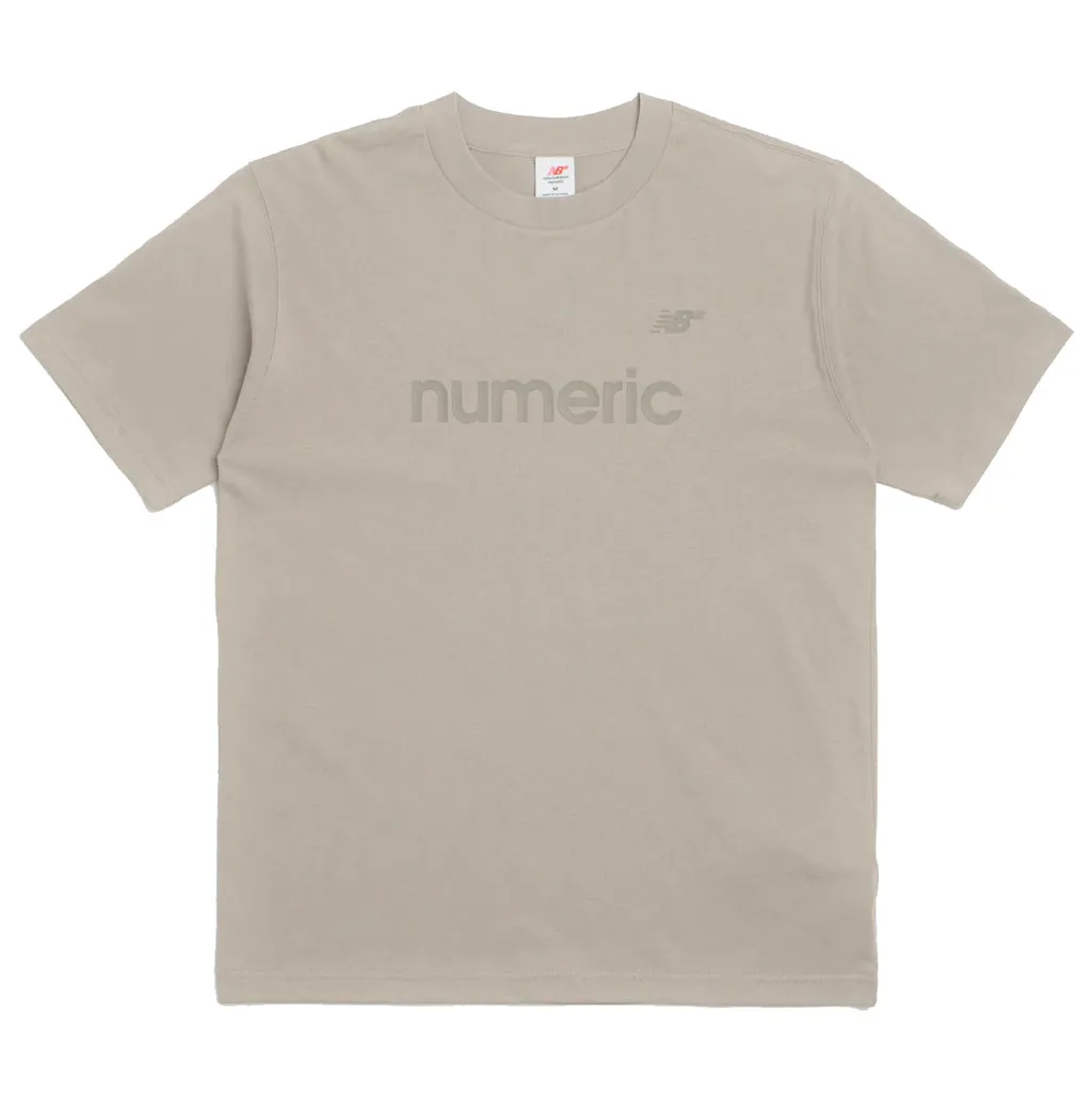 NEW BALANCE NUMERIC COTTON TEE - ARID STONE